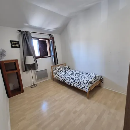 Appartamento Quiet And Comfortable House, Voltaire